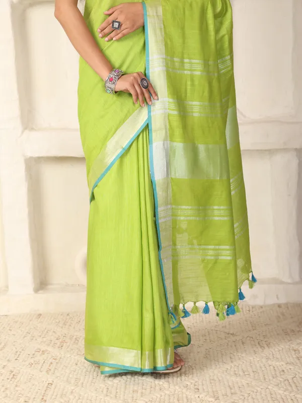 Parrot_Women's_Linen_Slub_Saree_with_Blouse_Piece_for_Every_Occasion
