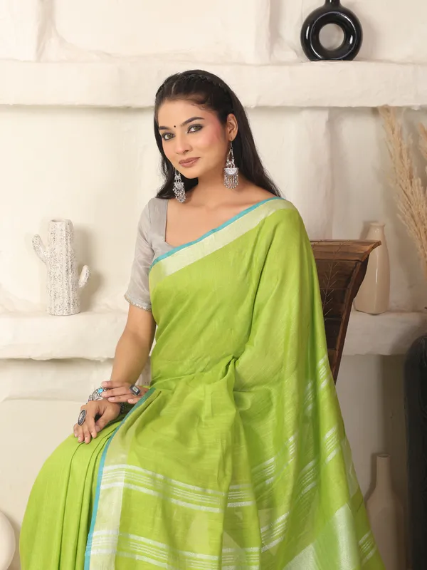 Parrot_Women's_Linen_Slub_Saree_with_Blouse_Piece_for_Every_Occasion