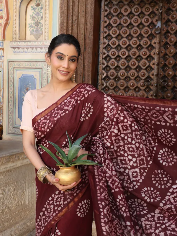 MH_HANDLOOM_Semi_Silk_Batik_Print_Saree_With_Blouse