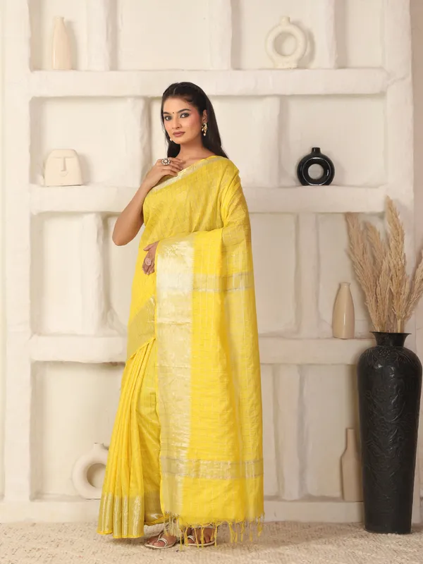 Yellow_Exquisite_Semi_Silk_Sarees_with_Blouse