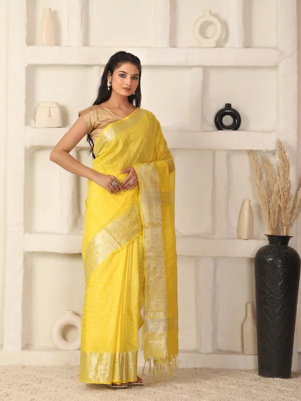 Yellow_Exquisite_Semi_Silk_Sarees_with_Blouse