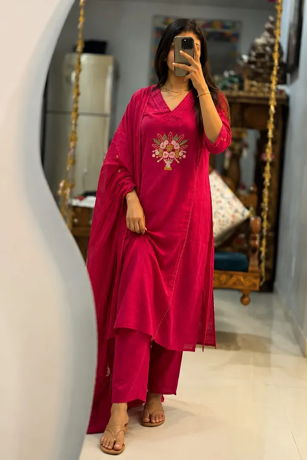 Cotton_Embroidered_Kurta_With_Pant_&_Dupatta_Set__.
