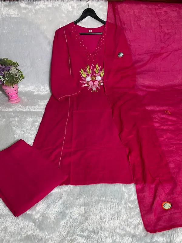 Cotton_Embroidered_Kurta_With_Pant_&_Dupatta_Set__.