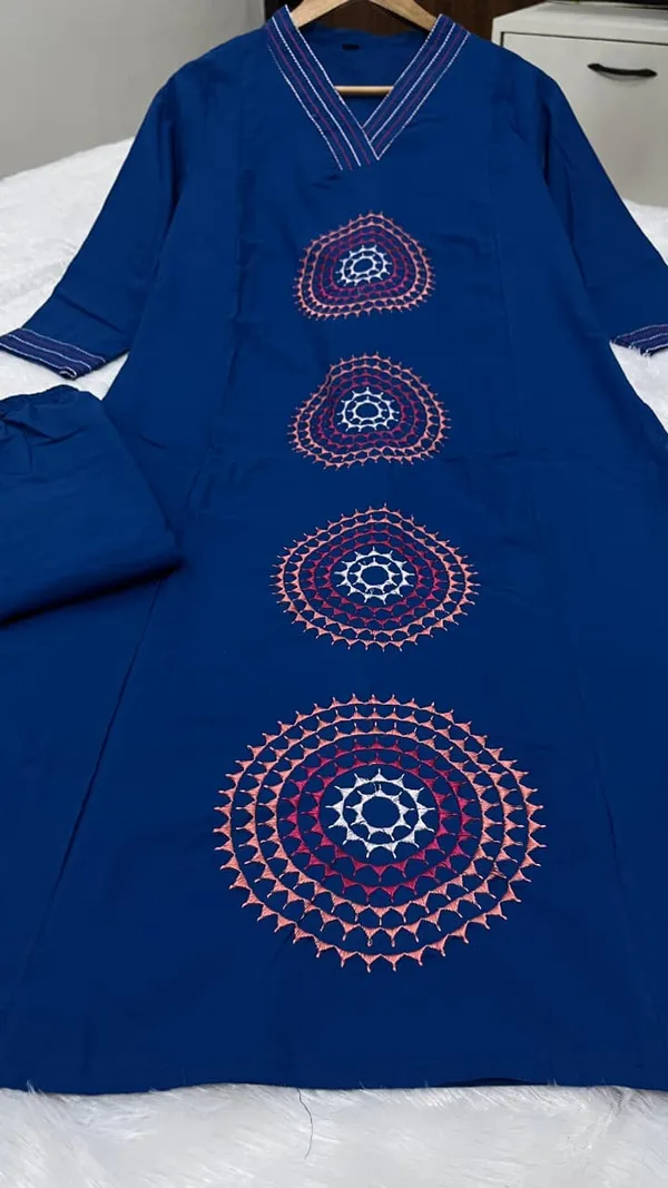 Cotton_Embroidered_Kurta_&_Pant_Set__.