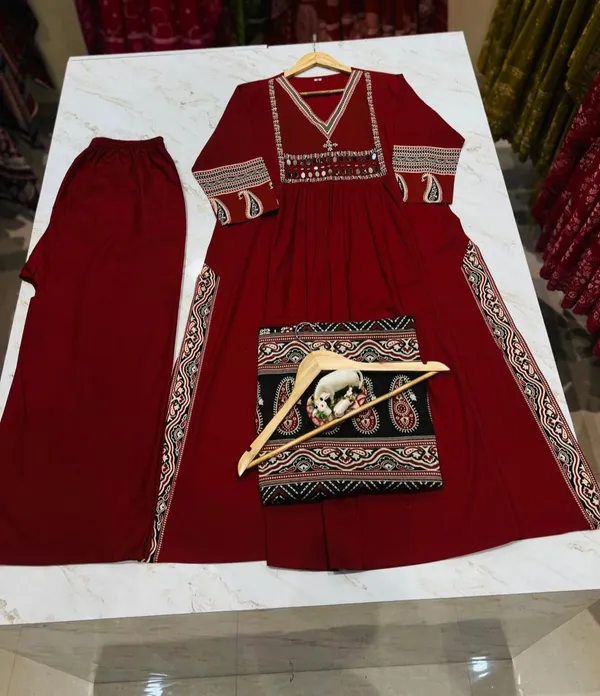 Cotton_Mirror_Work_Kurta_With_Pant_&_Dupatta_Set__.