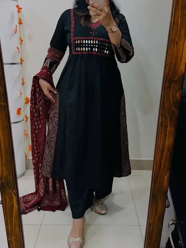 Cotton_Mirror_Work_Kurta_With_Pant_&_Dupatta_Set__.
