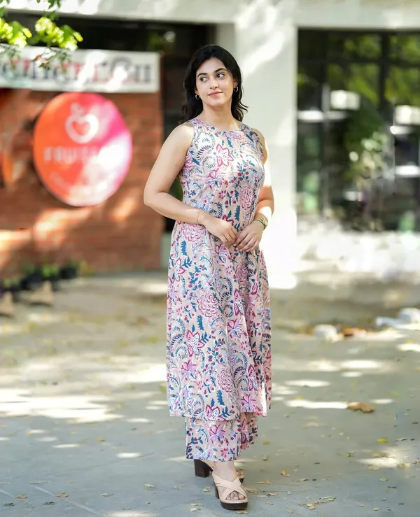Cotton_Printed_Cut_Sleeve_Kurta_&_Pant_Set__.