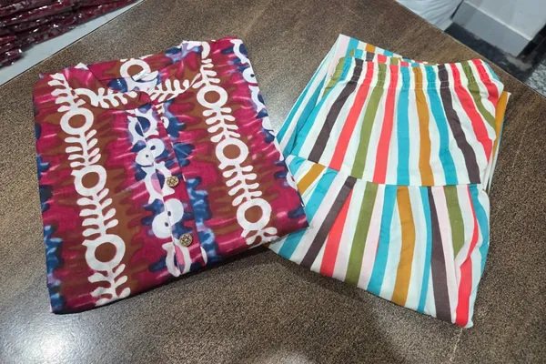 Cotton_Printed_Kurta_&_Pant_Set__.