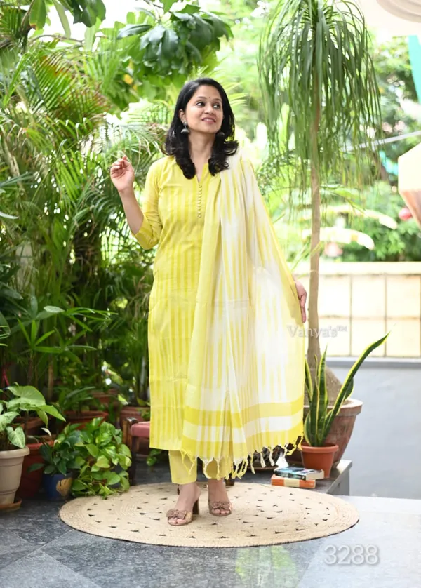 Handloom_South_Cotton_Kurta_With_Pant_&_South_Cotton_Dupatta_Set__.
