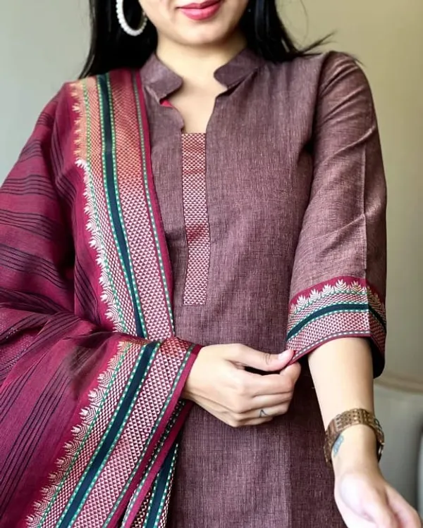 Handloom_South_Cotton_Manglagiri_Kurta_With_Pant_&_South_Cotton_Dupatta_Set__.