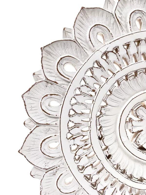 Decorative_and_Hand_Crafted_Round_Shaped_Distressed_White_Wooden_Wall_Decorr/Panel_(20"x_20")