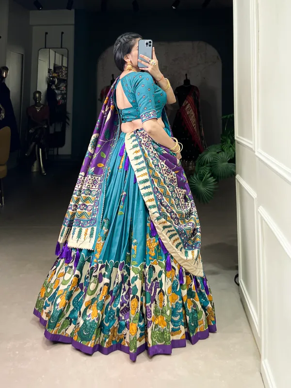 Firoji_Premium_&_Elegant_Dola_Silk_Lehenga_Choli_For_Women