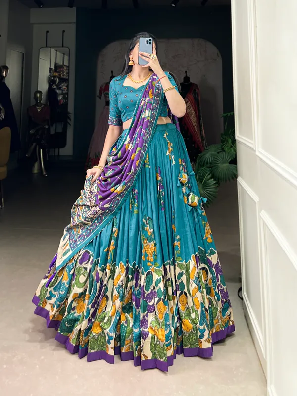 Firoji_Premium_&_Elegant_Dola_Silk_Lehenga_Choli_For_Women