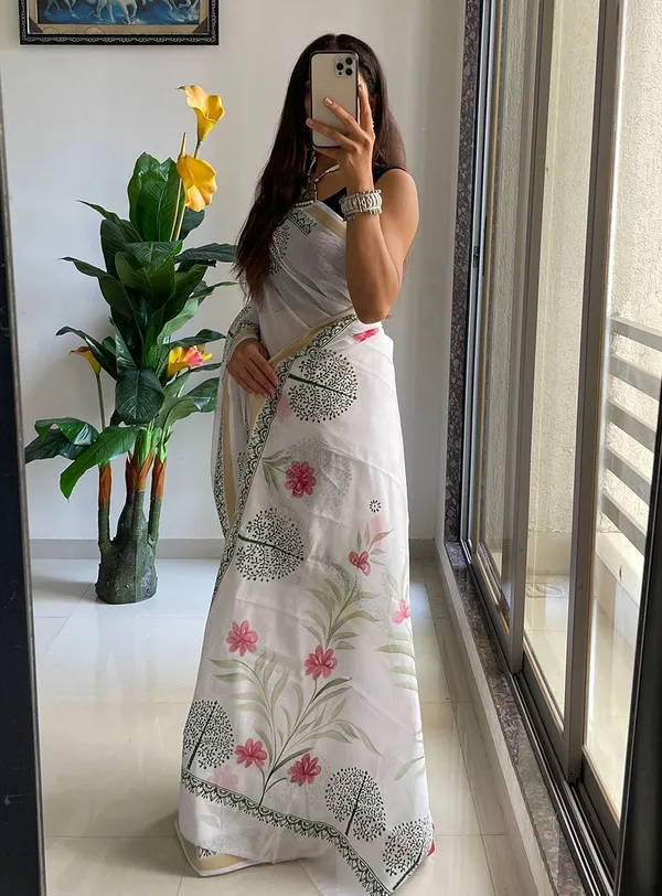 Orignal_Bagru_Hand_Block_With_Hand_Paint_Natural_Colour_Design_with_White_Colour_With_Fancy_Dimanding_Zari_Bodar_Sarees