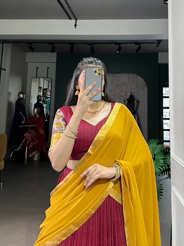 Perfectly_blended_Tussar_silk_lehenga_for_festive_season_to_charm_your_look