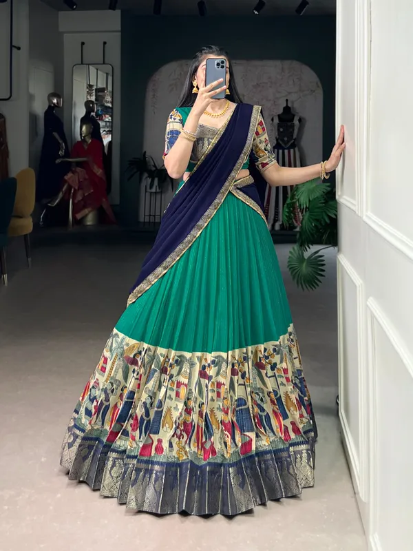 Perfectly_blended_Tussar_silk_lehenga_for_festive_season_to_charm_your_look