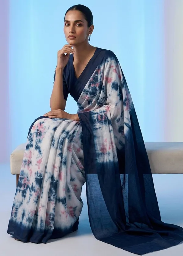Traditional_Hand_Block_Special_demanding_Natural_Colour_Dye_Sarees_With_Blouse