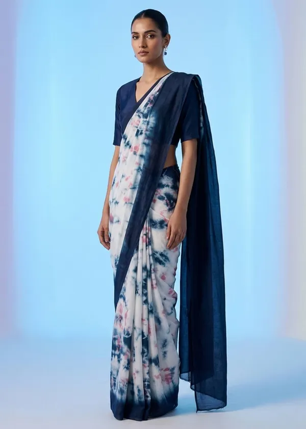 Traditional_Hand_Block_Special_demanding_Natural_Colour_Dye_Sarees_With_Blouse