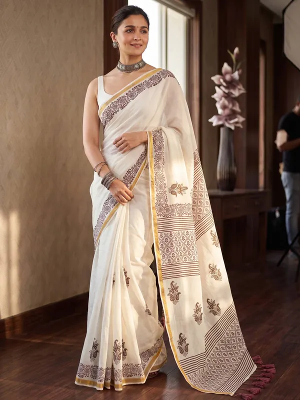 ORIGINAL_HAND_PAINT_NATURAL_COLOUR_SAREES_and_soft_Maslin_Cotton_With_Hevy_Zari_Bodar
