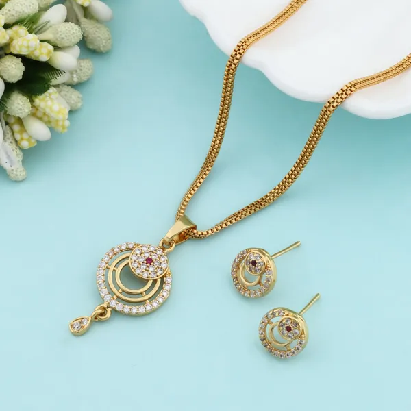 Traditional_Design_AD_Diamond_Copper_Micro_Gold_Plated_Pendant_Set_For_Women_And_Girls