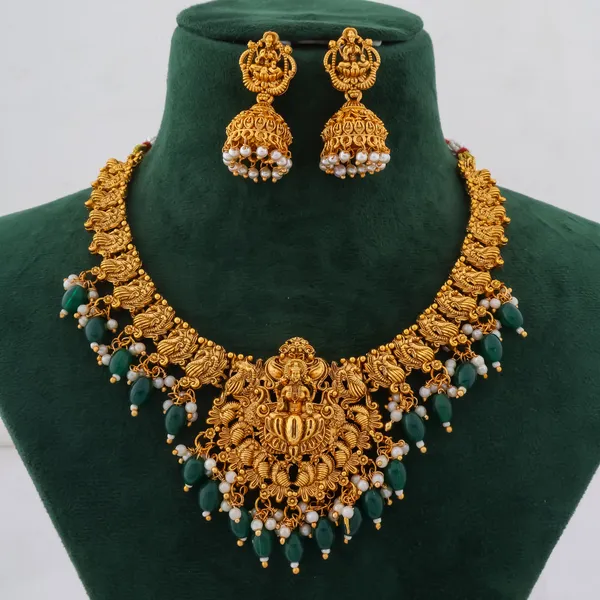 Classic_Design_Green_Pearl_Bead_Brass_Gold_Plated_Matte_Short_Necklace_Jewellery_Set_For_Women_And_Girls