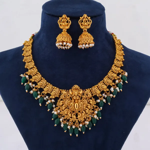 Classic_Design_Green_Pearl_Bead_Brass_Gold_Plated_Matte_Short_Necklace_Jewellery_Set_For_Women_And_Girls