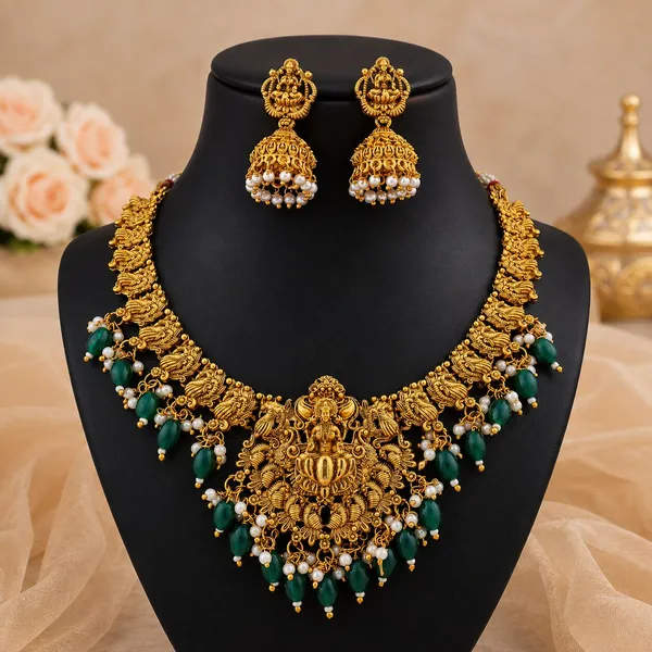 Classic_Design_Green_Pearl_Bead_Brass_Gold_Plated_Matte_Short_Necklace_Jewellery_Set_For_Women_And_Girls