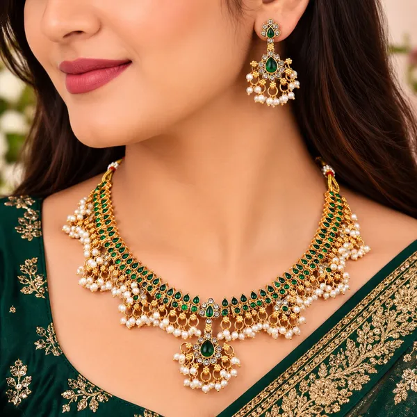 Classic_Design_Guttapusallu_Green_Stone_Gold_Plated_Matte_Necklace_Jewellery_Set_For_Women_And_Girls