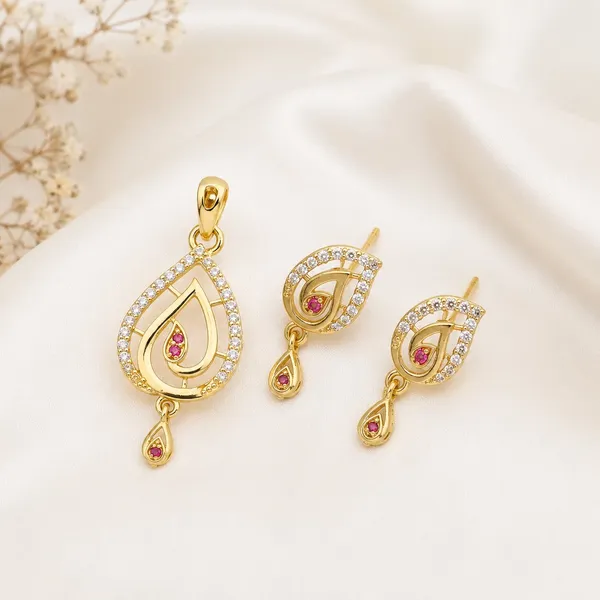 Latest_Design_AD_Diamond_Copper_Micro_Gold_Plated_Pendant_Set_For_Women_And_Girls