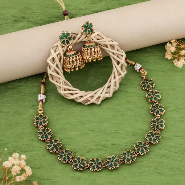 Grisha_Jewellery_Traditional_Design_Green_Stone_Design_Brass_Gold_Plated_Matte_Necklace_Set_For_Women_And_Girls