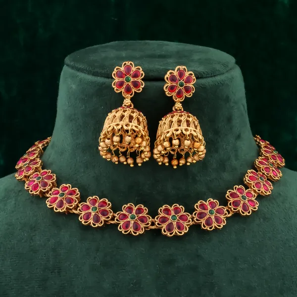 Grisha_Jewellery_Trendy_Design_Red_Stone_Design_Brass_Gold_Plated_Matte_Necklace_Set_For_Women_And_Girls