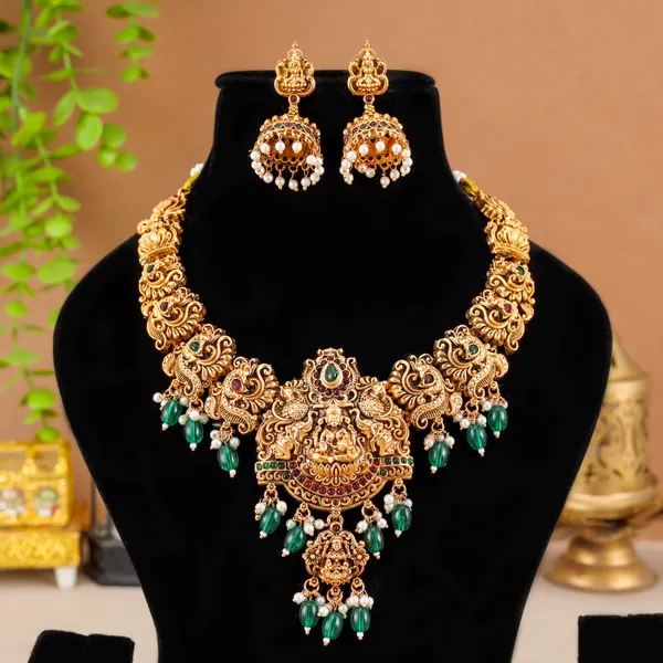 Grisha_Jewellery_Stylish_Lakshmi_Design_Green_Bead_Brass_Gold_Plated_Matte_Short_Necklace_Choker_Set_For_Women_And_Girls