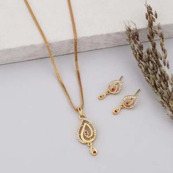 Latest_Design_AD_Diamond_Copper_Micro_Gold_Plated_Pendant_Set_For_Women_And_Girls