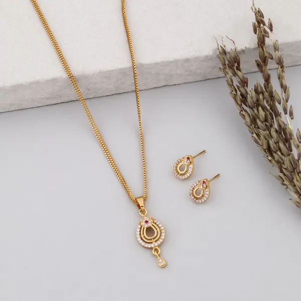 Classic_Design_AD_Diamond_Copper_Micro_Gold_Plated_Pendant_Set_For_Women_And_Girls