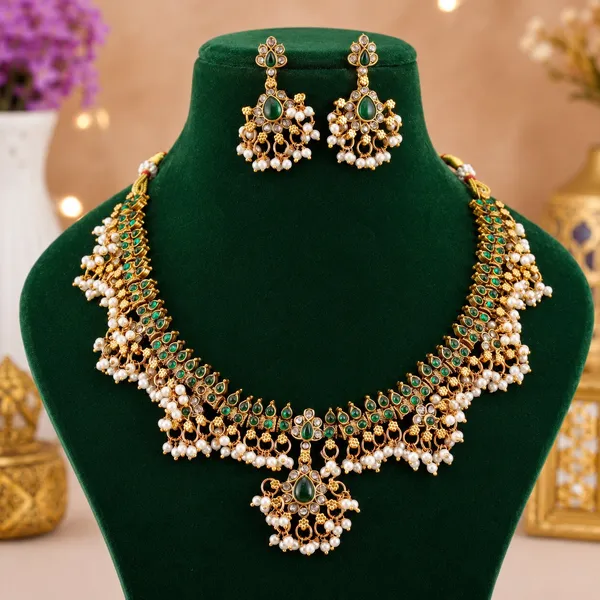 Latest_Design_Guttapusallu_Green_Stone_Gold_Plated_Matte_Necklace_Jewellery_Set_For_Women_And_Girls