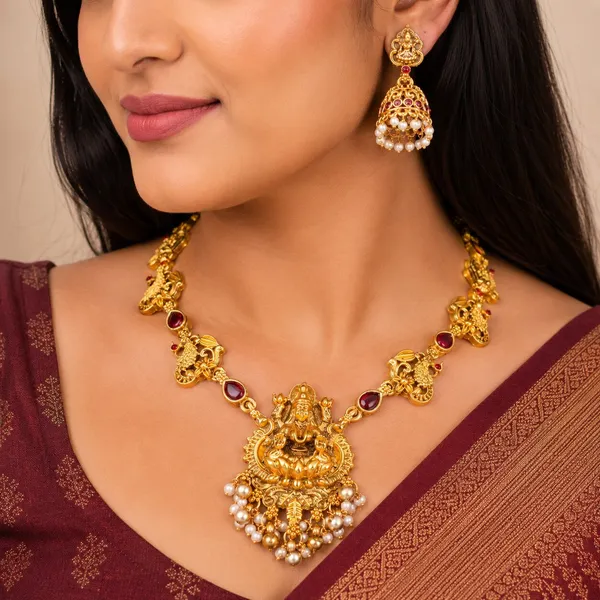 Latest_Lakshmi_Design_Red_Stone_Gold_Plated_Matte_Choker_Necklace_Set_For_Women_And_Girls