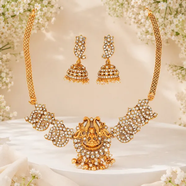 Stylish_Laxmi_Design_Pearls_Diamond_Gold_Plated_Matte_Choker_Necklace_Set_For_Women_And_Girls