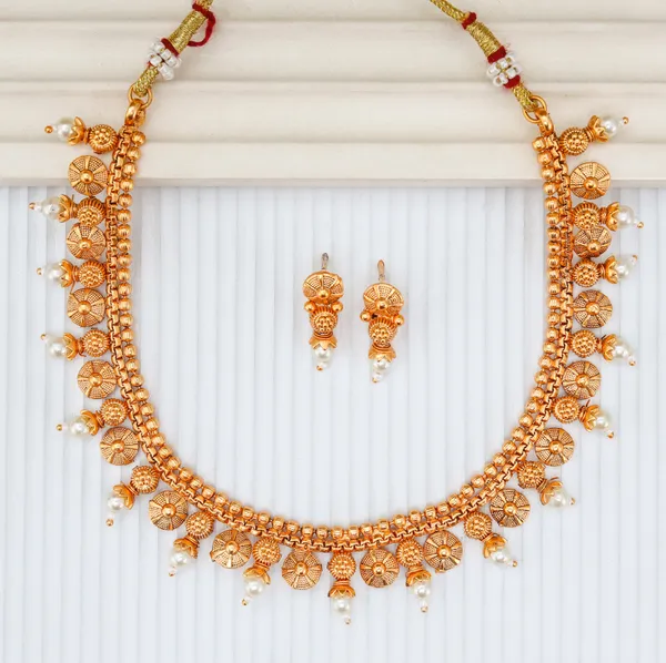 Traditional_Design_White_Pearl_Copper_Gold_Plated_Matte_Choker_Necklace_Set_For_Women_And_Girls
