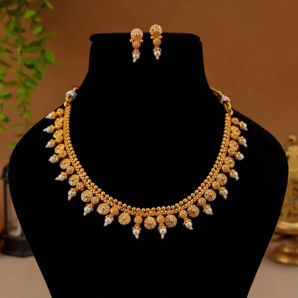 Traditional_Design_White_Pearl_Copper_Gold_Plated_Matte_Choker_Necklace_Set_For_Women_And_Girls