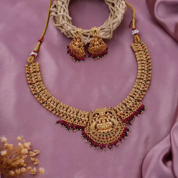 Grisha_Jewellery_Trendy_Design_Brass_Gold_Plated_Matte_Hydro_Beads_Necklace_Jewellery_Set_For_Women_And_Girls
