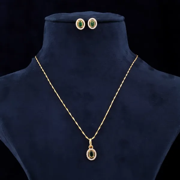 Trendy_Design_Green_AD_Diamond_Copper_Micro_Gold_Plated_Pendant_Set_For_Women_And_Girls