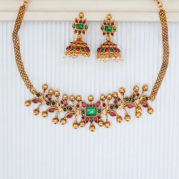 Trendy_Design_Red_Ruby_Gold_Plated_Matte_Choker_Necklace_Set_For_Women_And_Girls