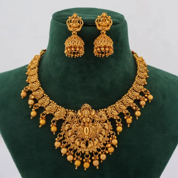 Trendy_Lakshmi_Design_Matt_Bead_Brass_Gold_Plated_Matte_Short_Necklace_Jewellery_Set_For_Women_And_Girls