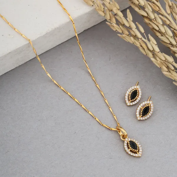 Latest_Design_AD_Diamond_Copper_Micro_Gold_Plated_Black_Pendant_Set_For_Women_And_Girls