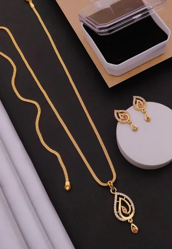Trendy_Design_AD_Diamond_Copper_Micro_Gold_Plated_Pendant_Set_For_Women_And_Girls