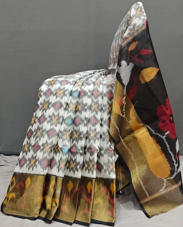 Multicolor_Designer_Printed_And_Dolla_Silk_Fabric_Saree