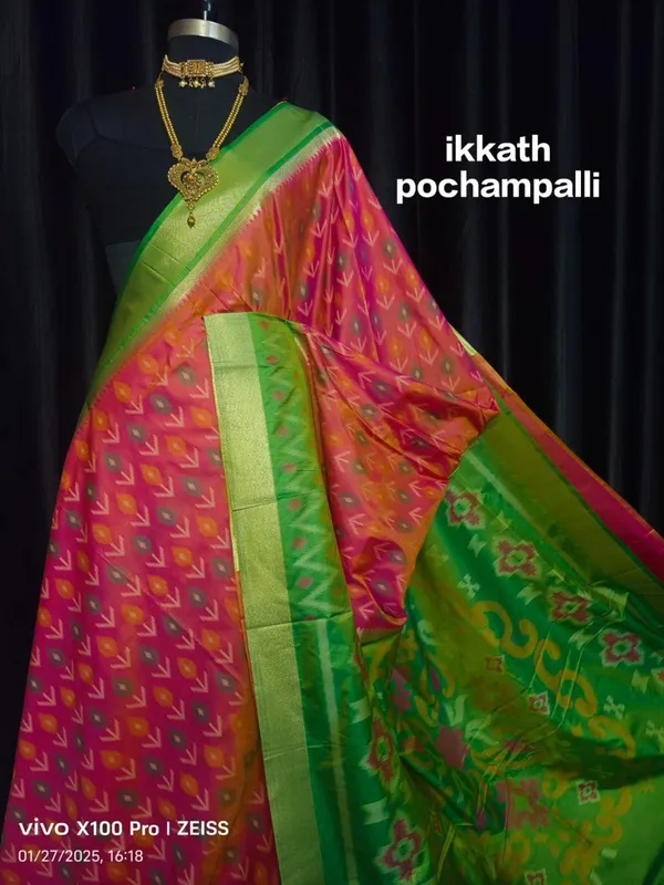 Multicolor_Designer_Printed_And_Dolla_Silk_Fabric_Saree