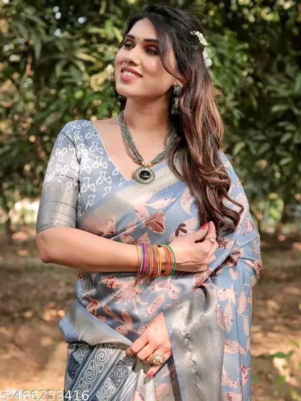 Grey_Designer_Printed_And_Dolla_Silk_Fabric_Saree