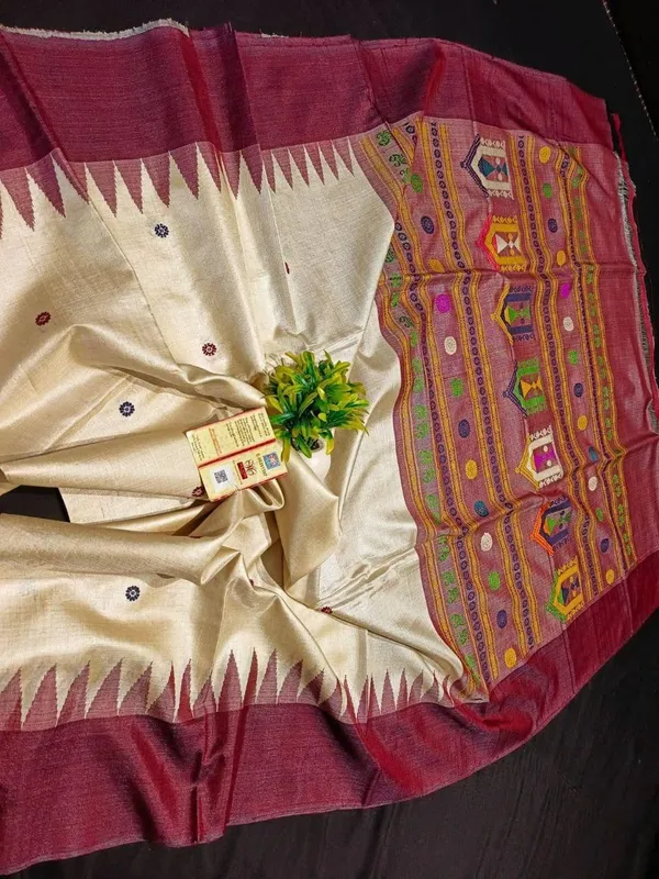 Grey_And_Maroon_Kanchipuram_Silk_Sarees_Designed_Beautiful_Soft_Thread_Flower_Meena_Butta