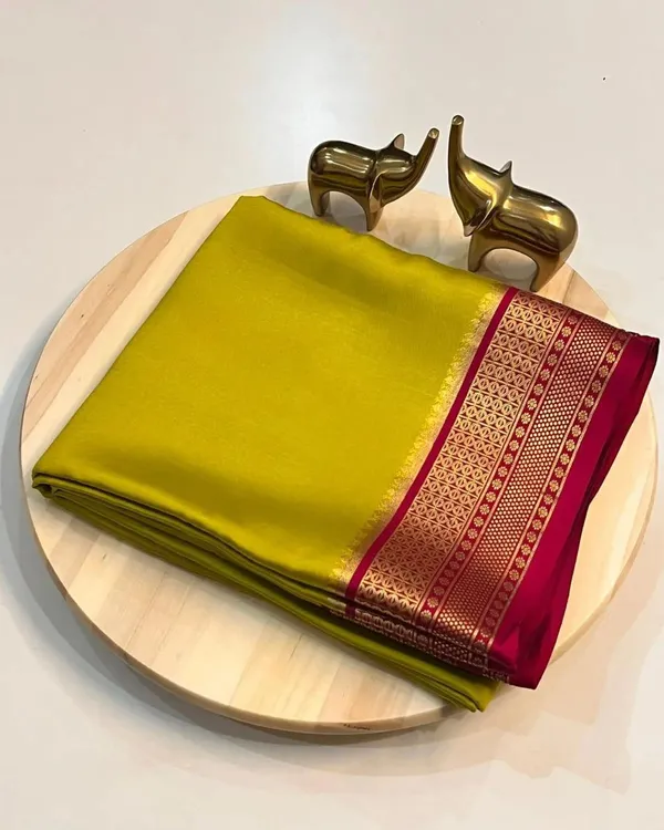 Light_Yellow_Pure_Viscose_Silk,_It_Is_Very_Soft_And_Comfortable_To_Wear_Any_Weather